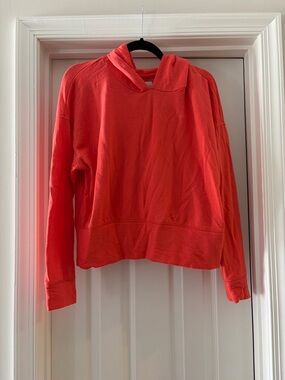 Women's Coral Hoodie Cropped Pullover
